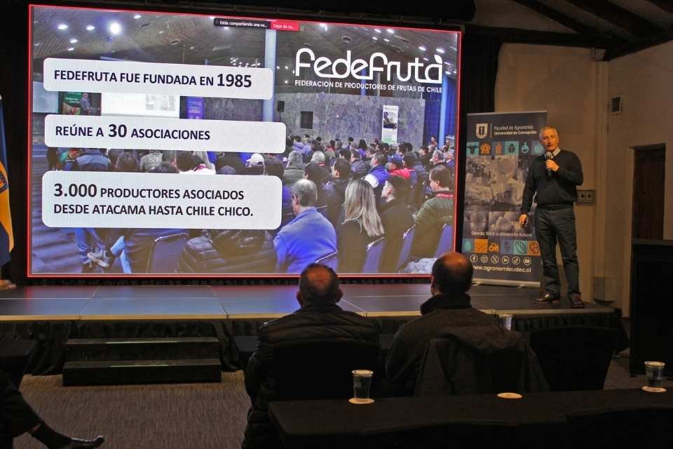 Presidente de Fedefruta reitera necesidad de invertir en infraestructura hídrica como desafío de la industria frutícola